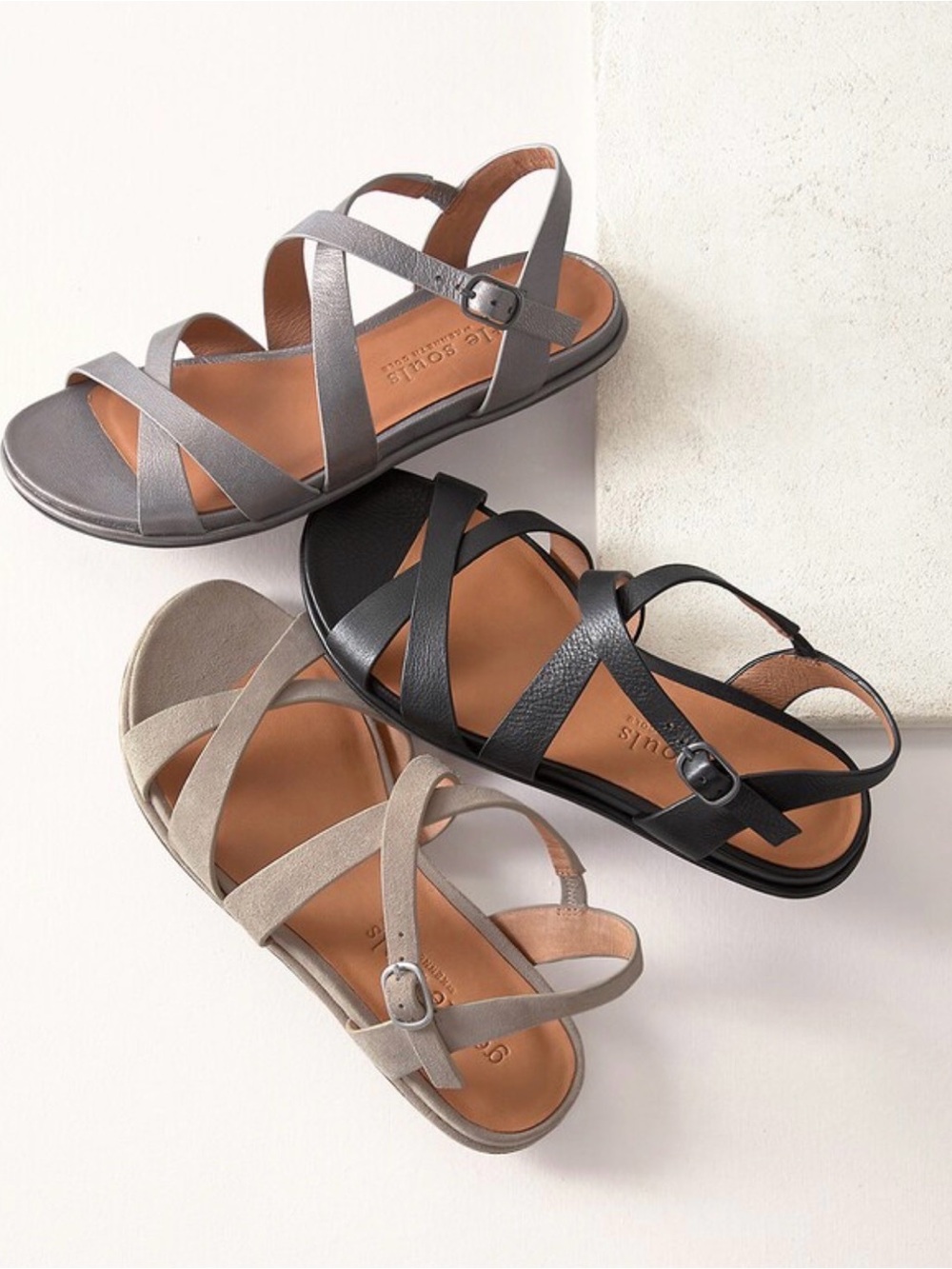 Gentle Souls Lark Criss Cross Comfort Fit Strappy Sandals - Black